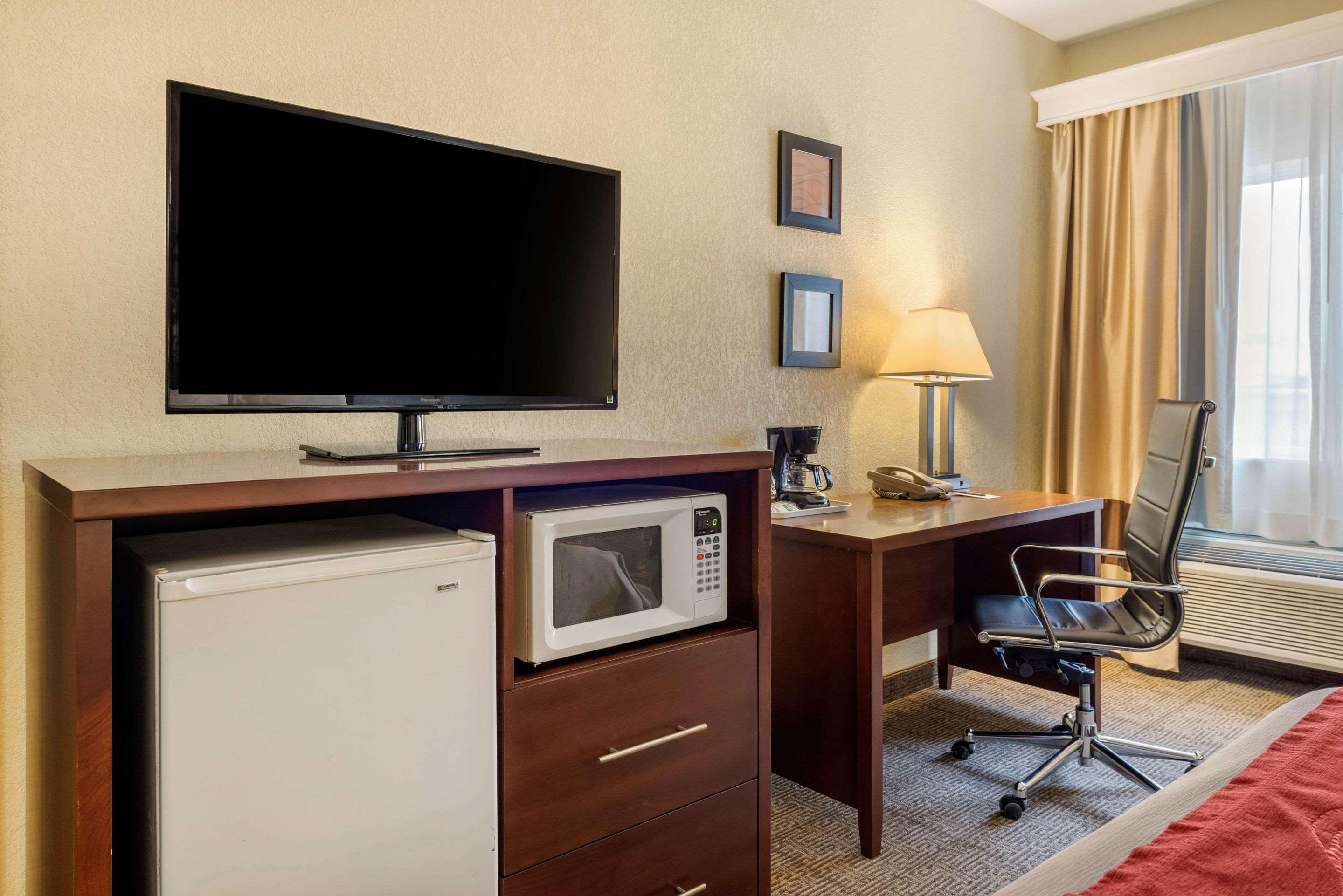 Comfort Inn Warren I-69 Eksteriør billede